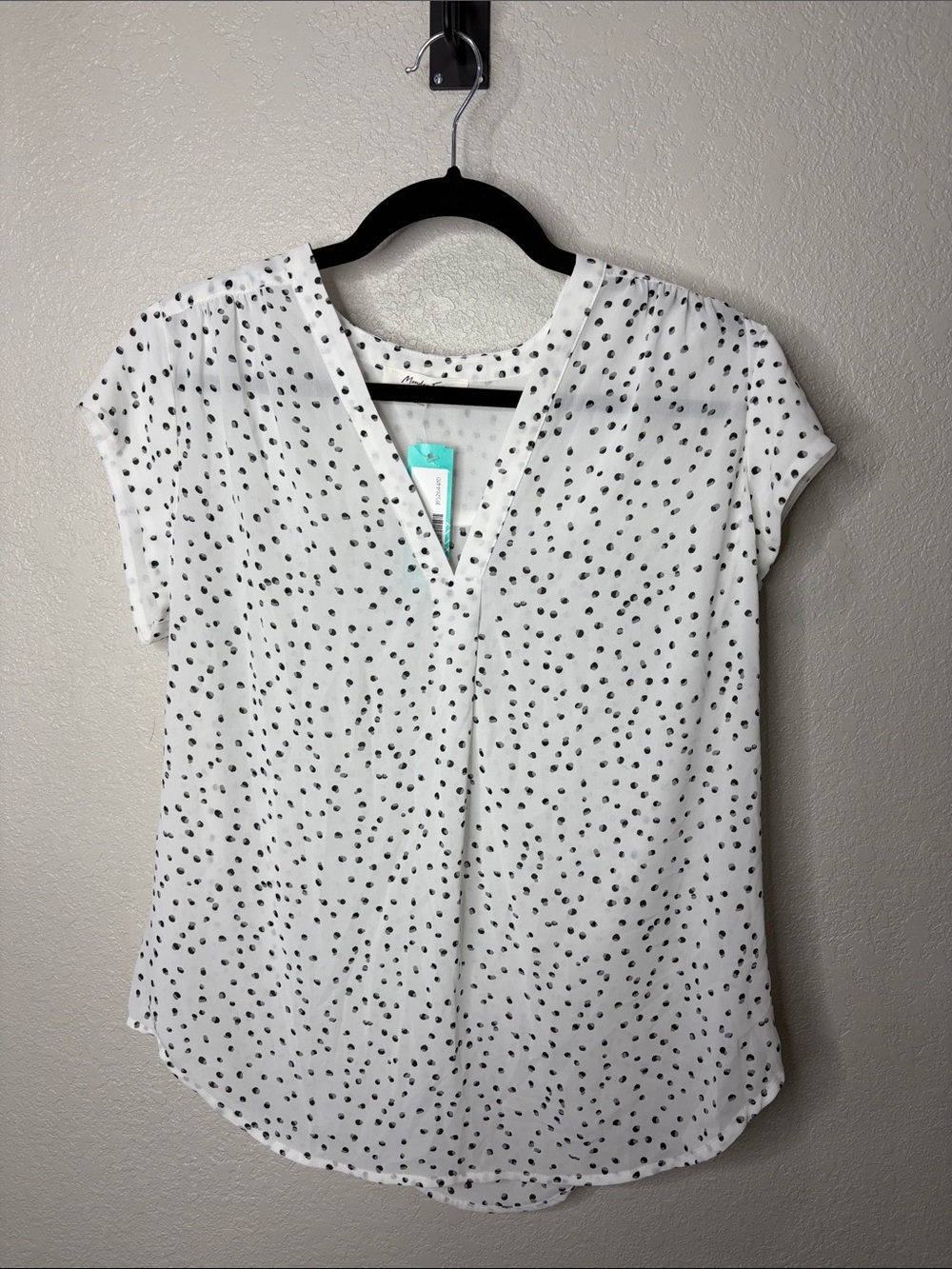 Polka Dot White V-Neck Short Sleeve Blouse